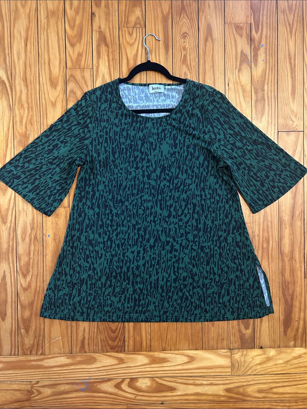 Leota Dark Green Patterned Scoop Neck Tunic